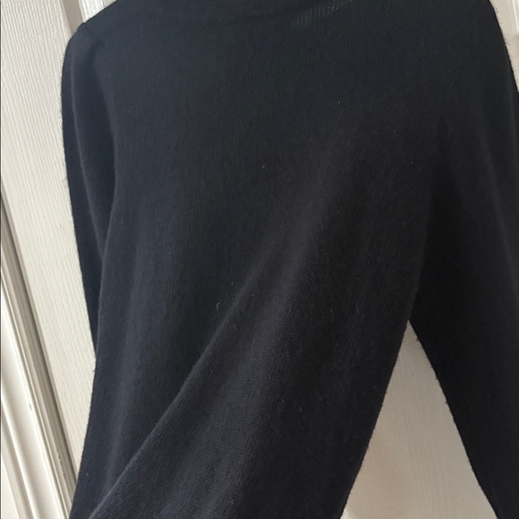 Lambswool and Angora Sweater Dress (Black) - Picture 9 of 9